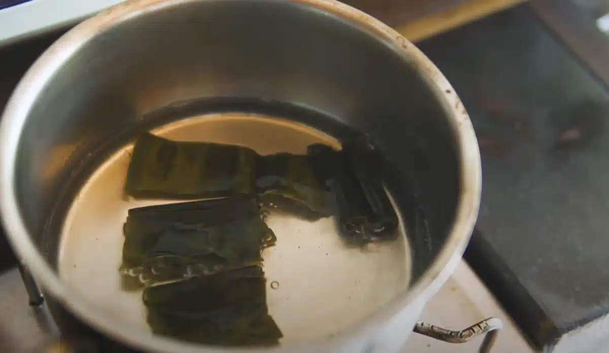 寒天で作る野菜のゼリー寄せのレシピ 昆布で出汁をとる