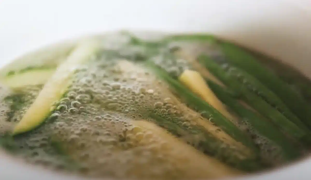 寒天で作る野菜のゼリー寄せのレシピ おくらを茹でる